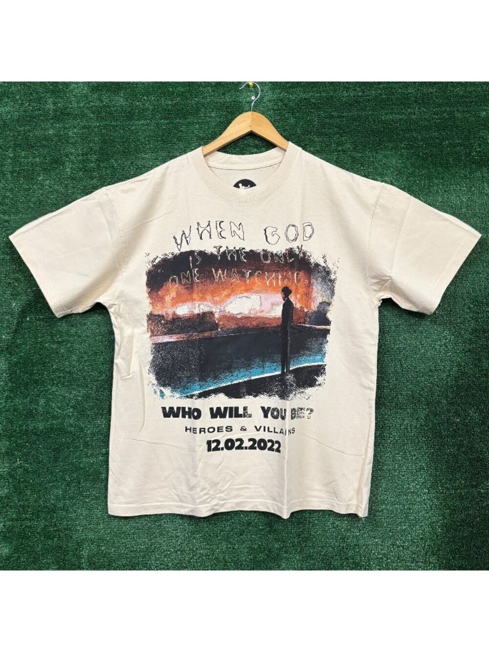 Metro Boomin Heroes & Villains beige T-Shirt Size Extra Large